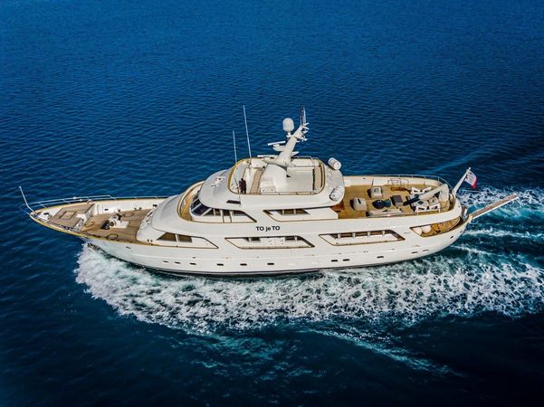 Benetti 35M | To Je To
