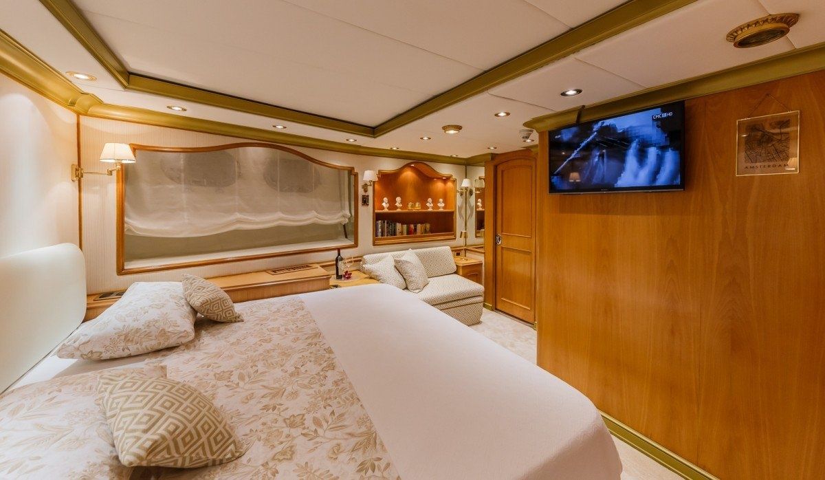 Benetti 35M | To Je To