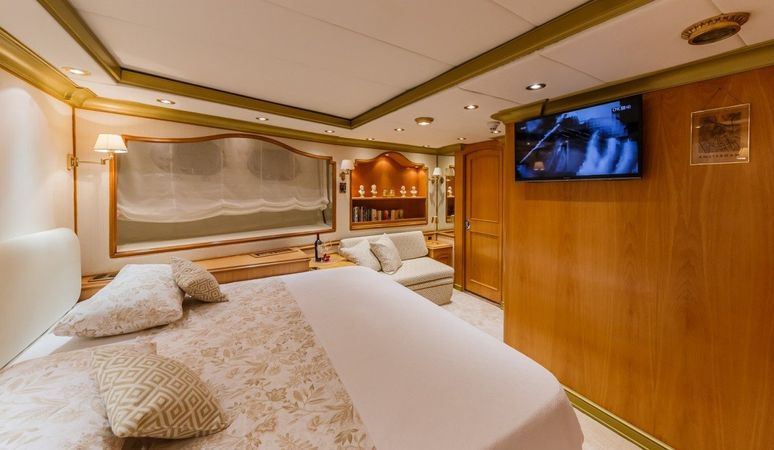 Benetti 35M | To Je To