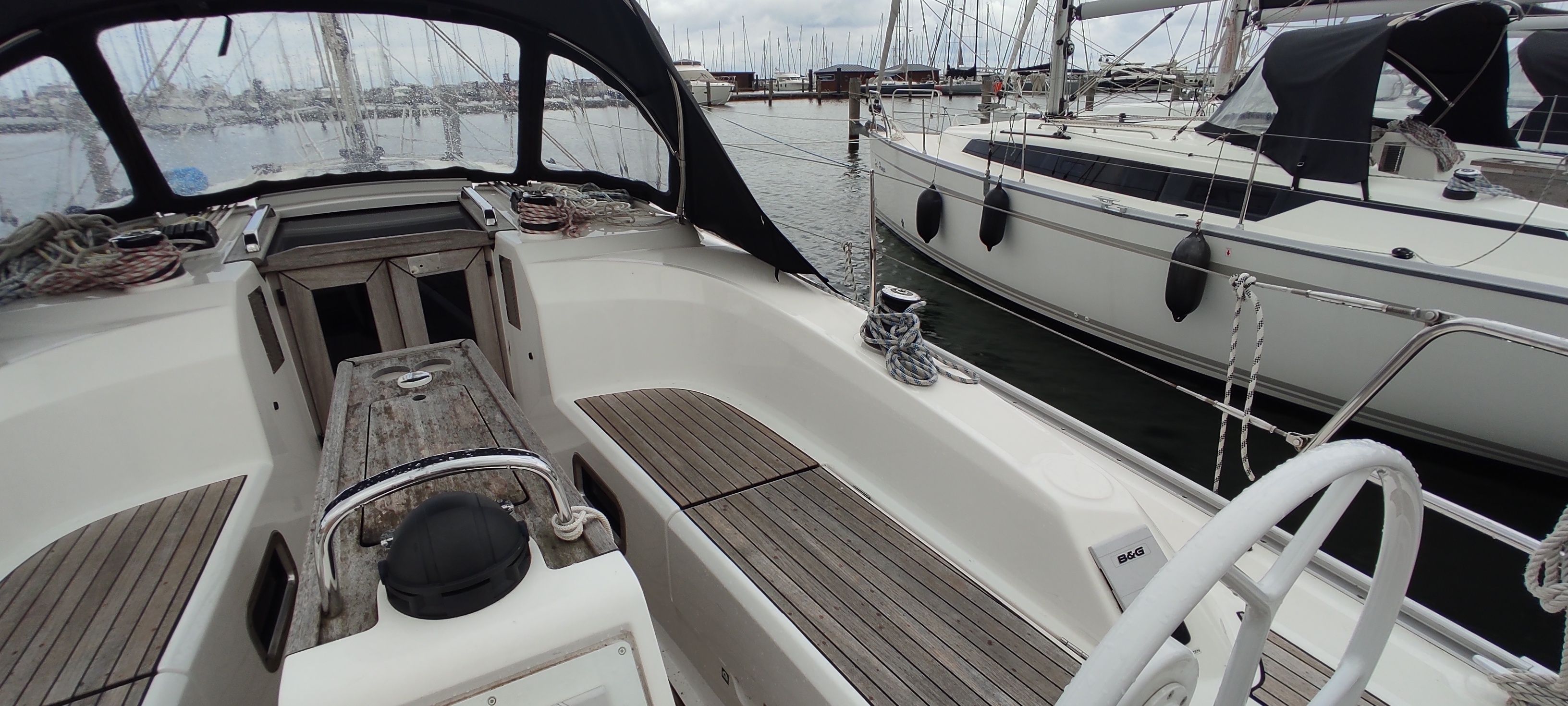 Bavaria Cruiser 34 | Having