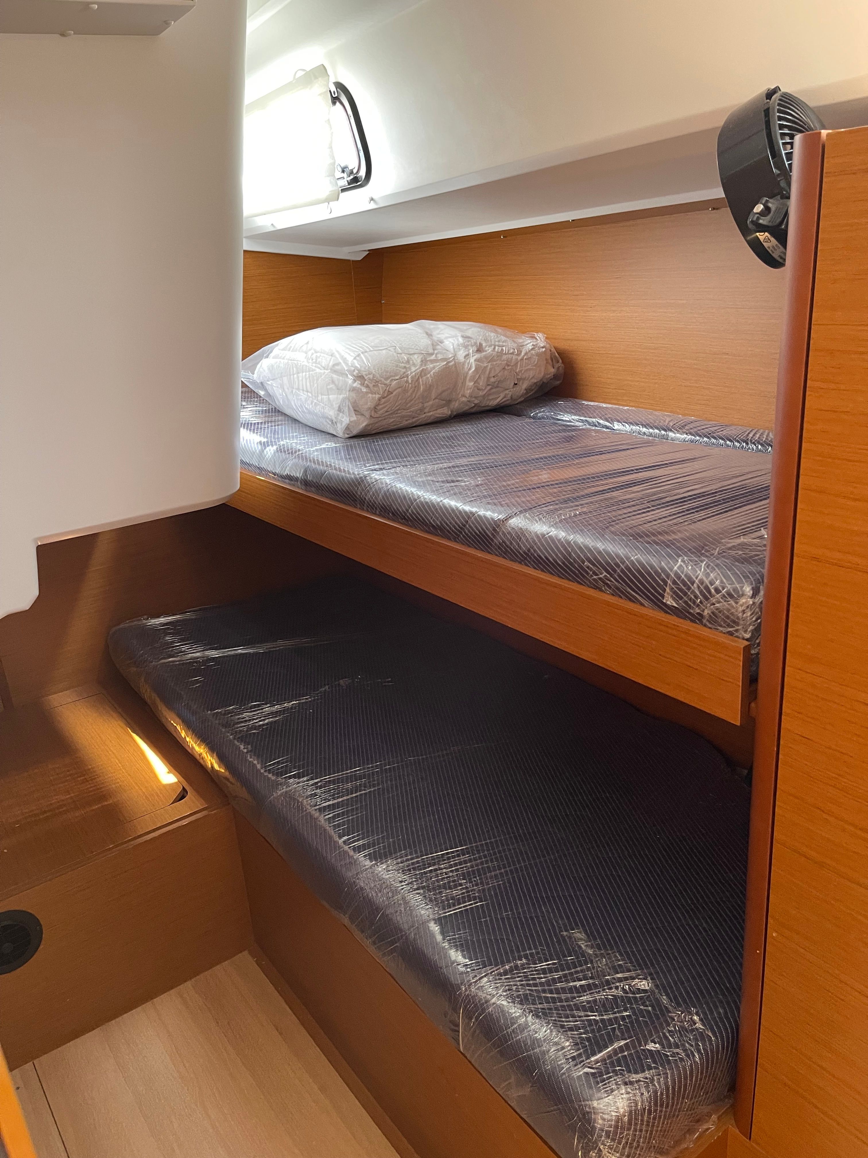 Jeanneau Sun Loft 47 | Discovery Blue