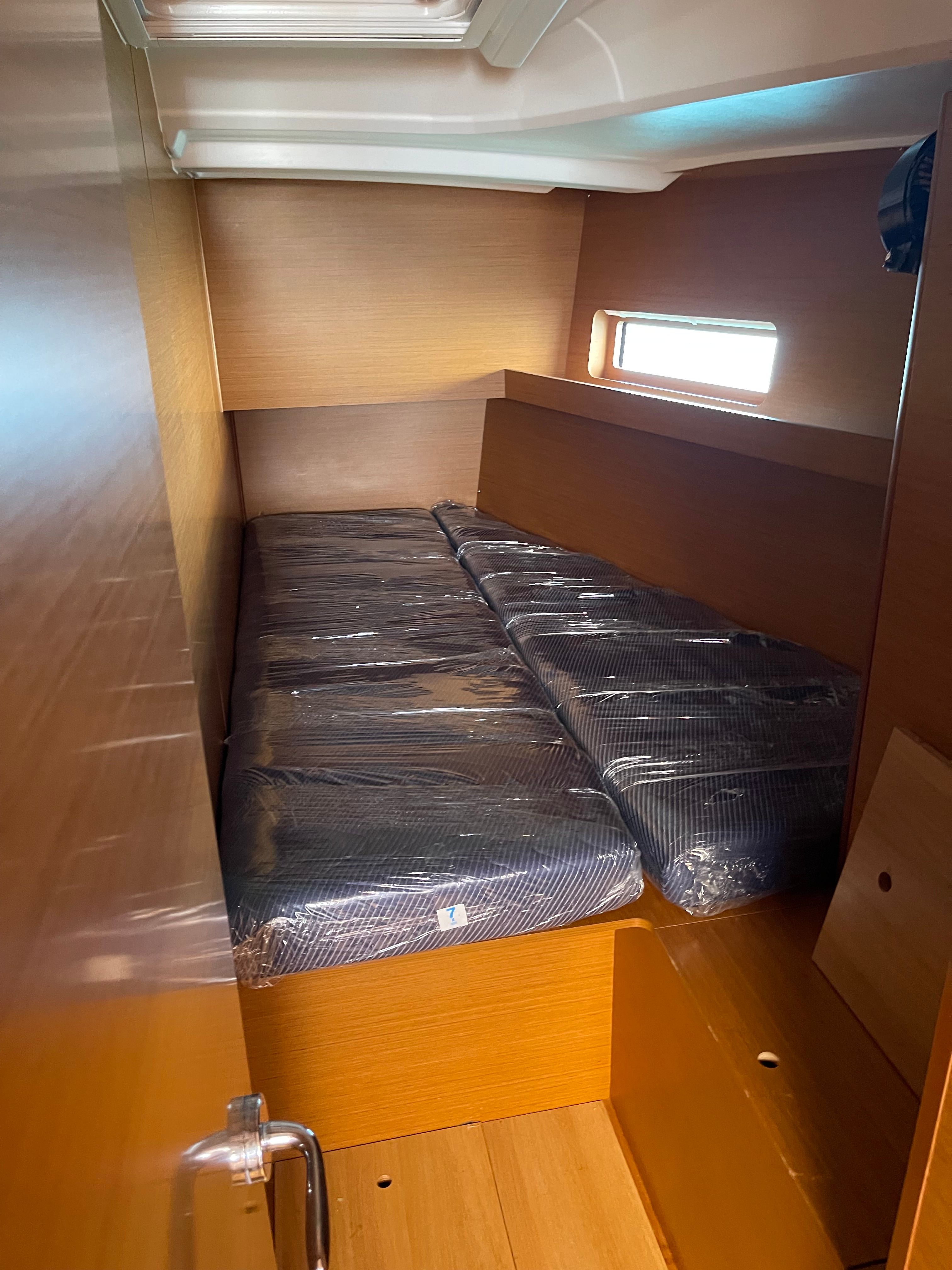 Jeanneau Sun Loft 47 | Discovery Blue