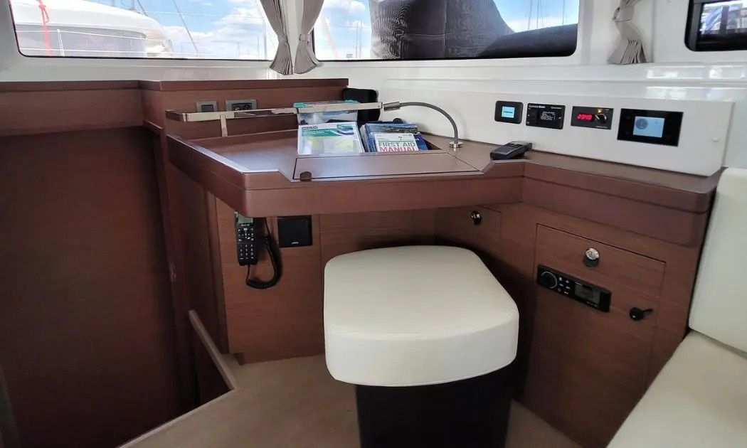 Lagoon 46 | Pergisos