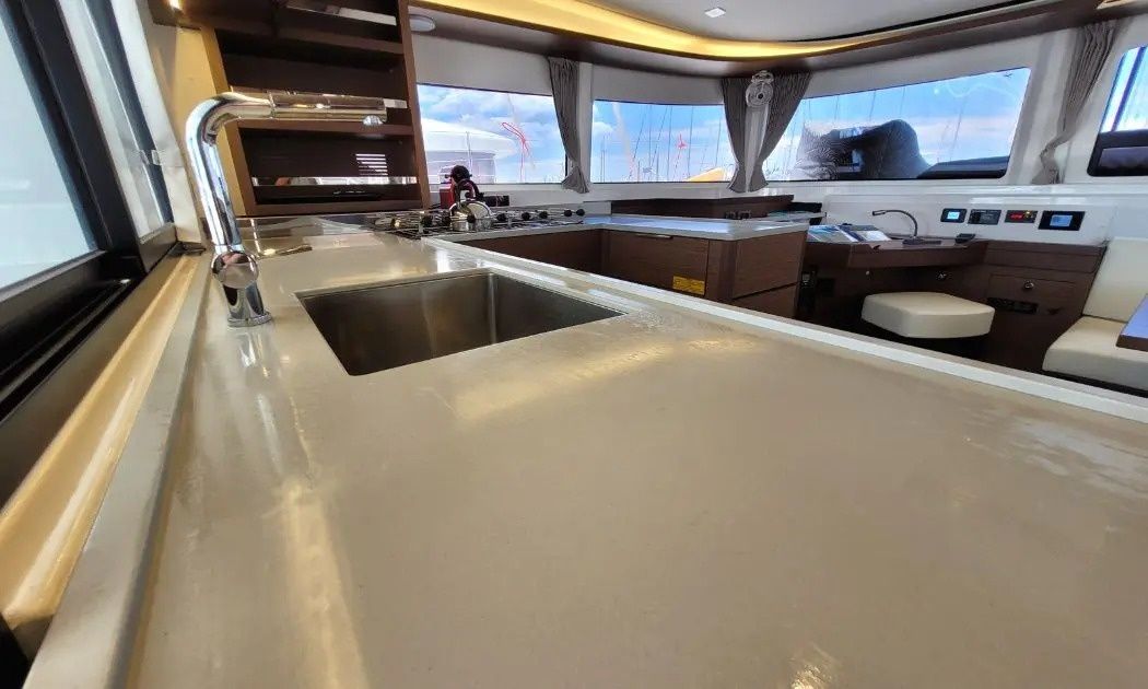 Lagoon 46 | Pergisos