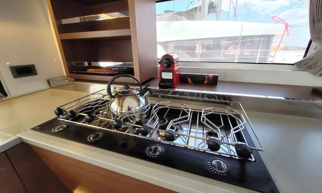 Lagoon 46 | Pergisos