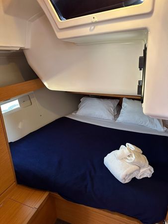 Dufour 430 | Opportune Moment