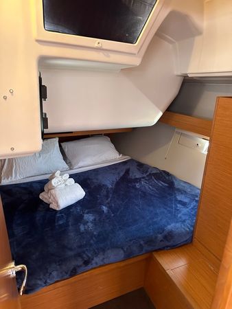 Dufour 430 | Opportune Moment