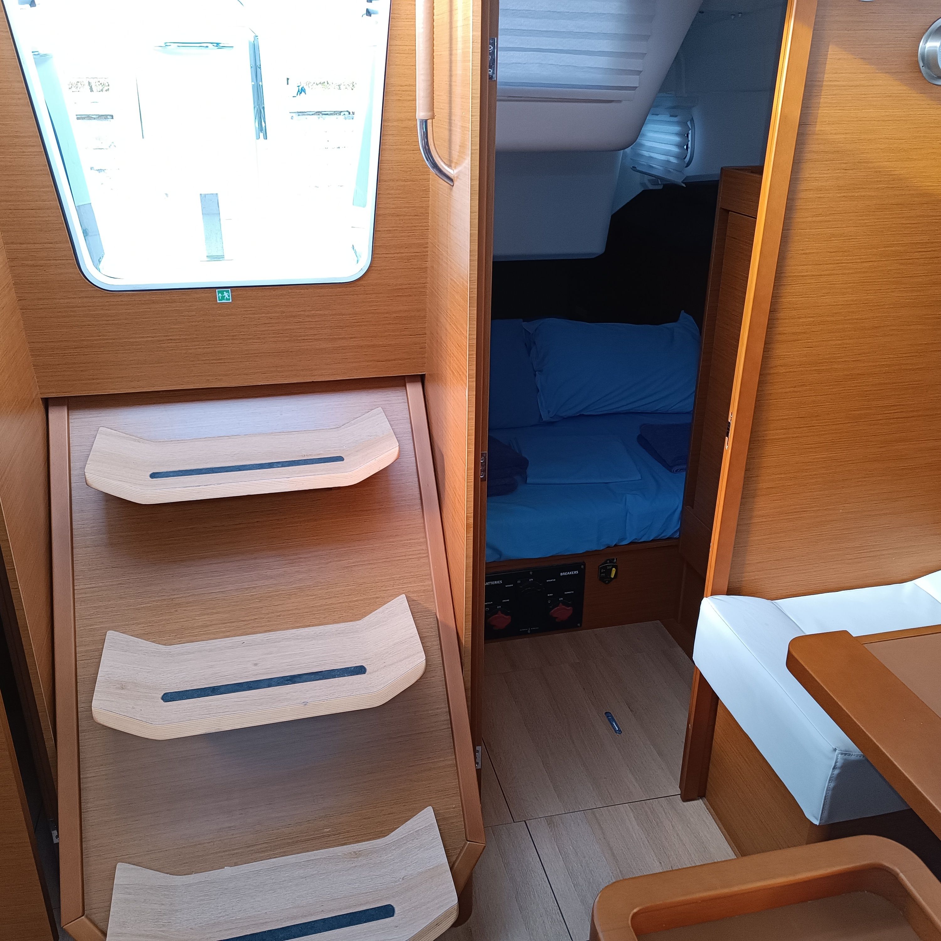 Jeanneau Sun Odyssey 410 | Camillieri