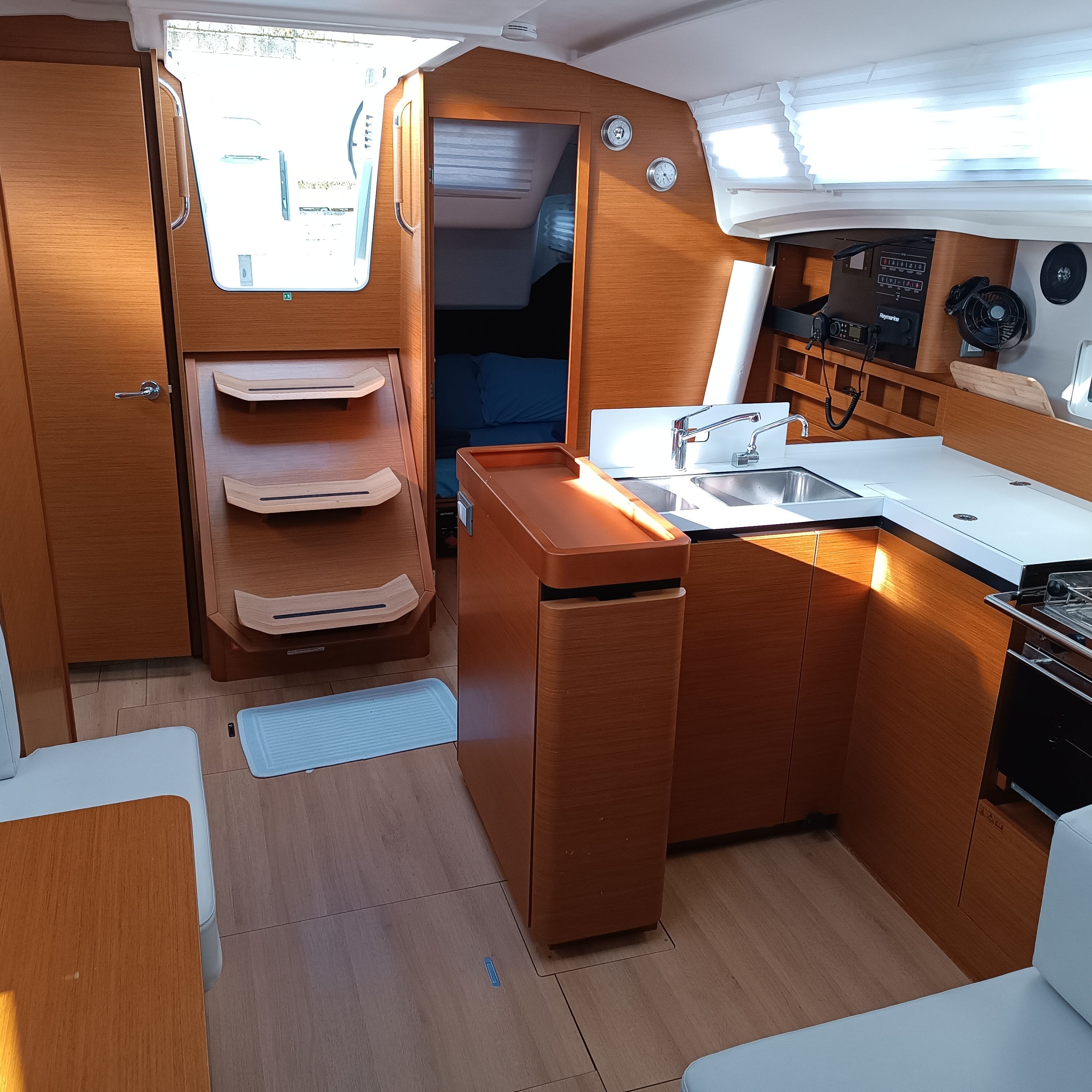 Jeanneau Sun Odyssey 410 | Camillieri