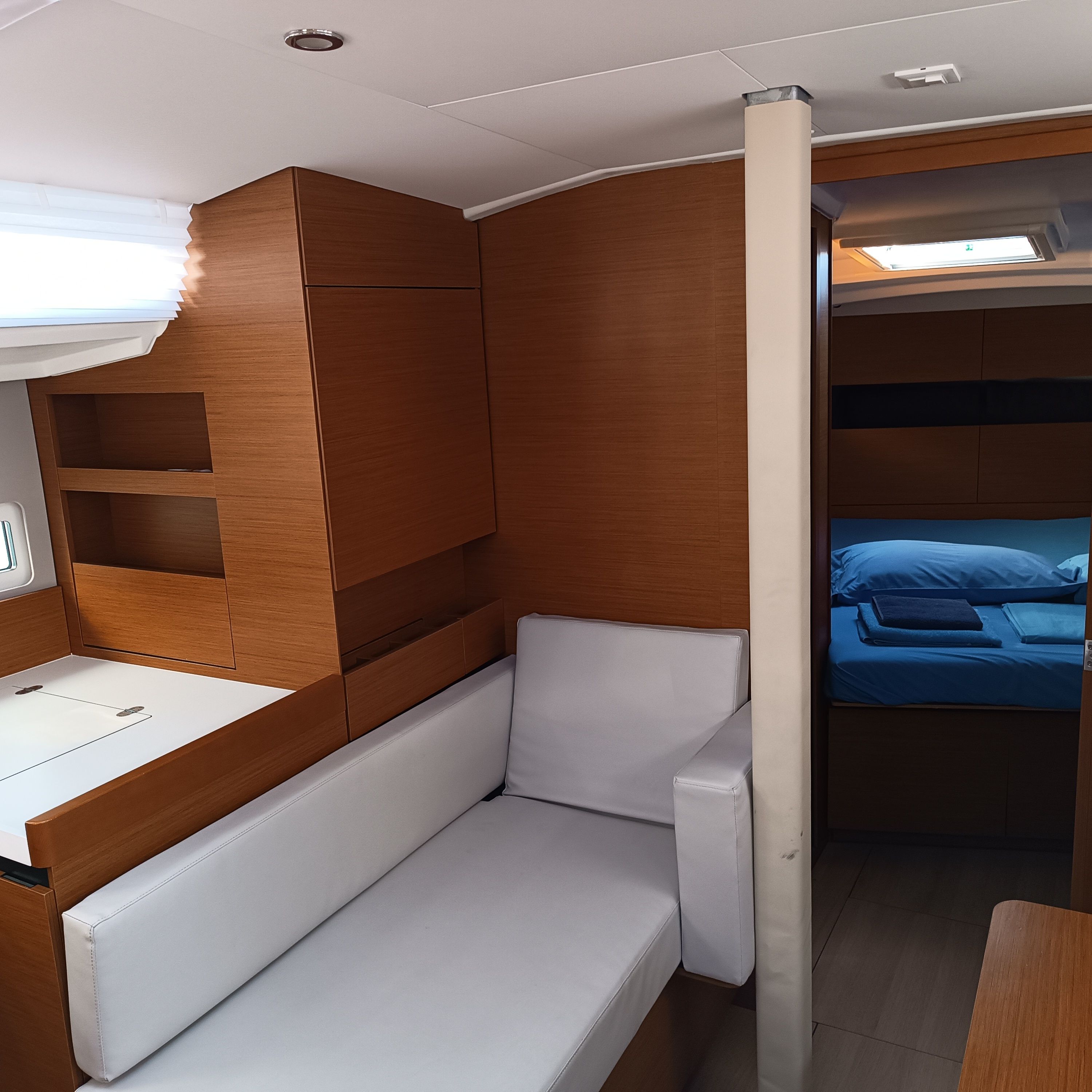 Jeanneau Sun Odyssey 410 | Camillieri