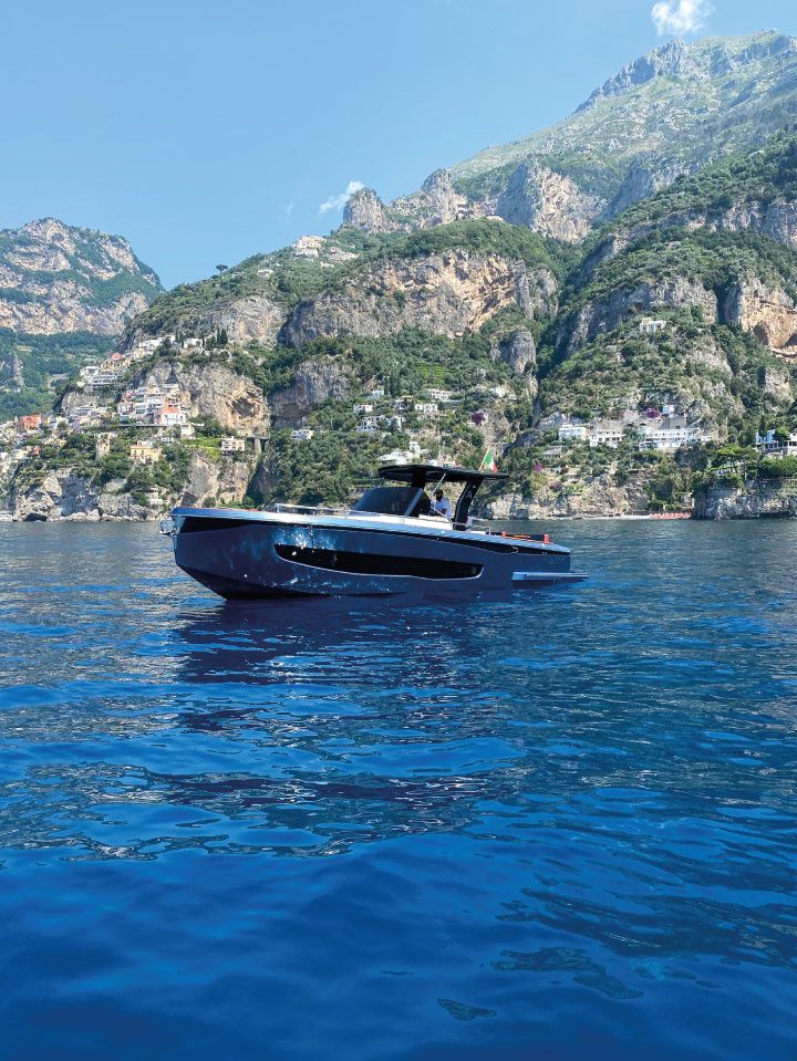 Allure 38 | Sweet Life