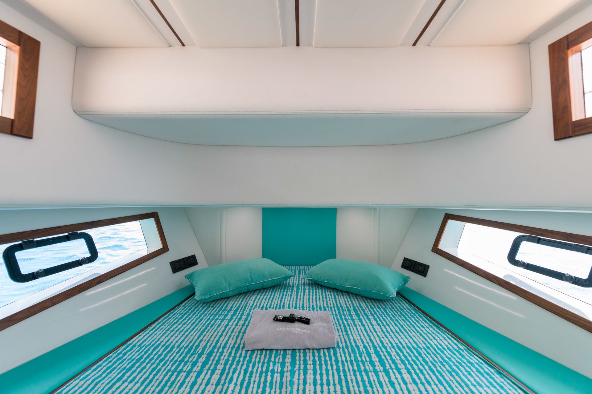 Allure 38 | Sweet Life