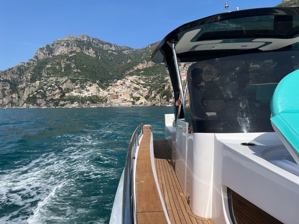 Allure 38 | Sweet Life