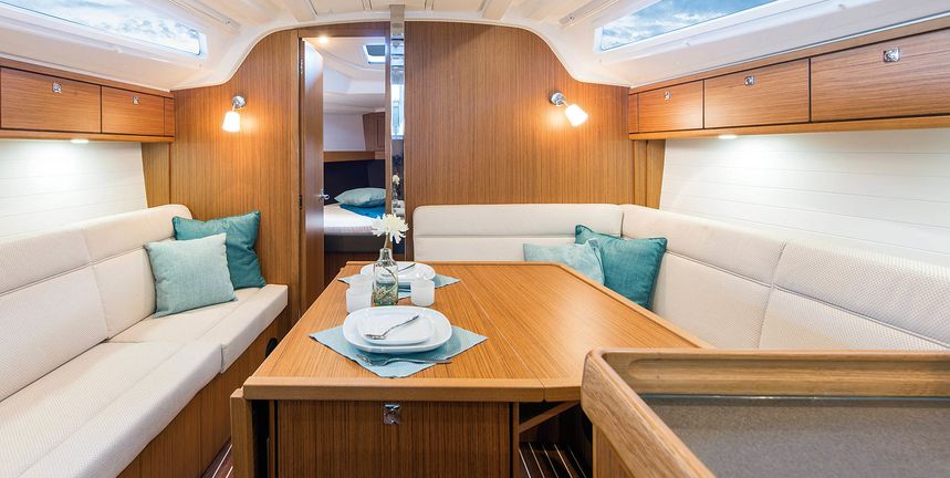 Bavaria Cruiser 37 | Mola 22-3 Juelsminde