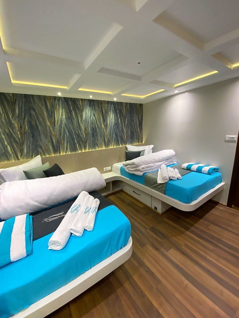 Custom Built 45 | Turquoise