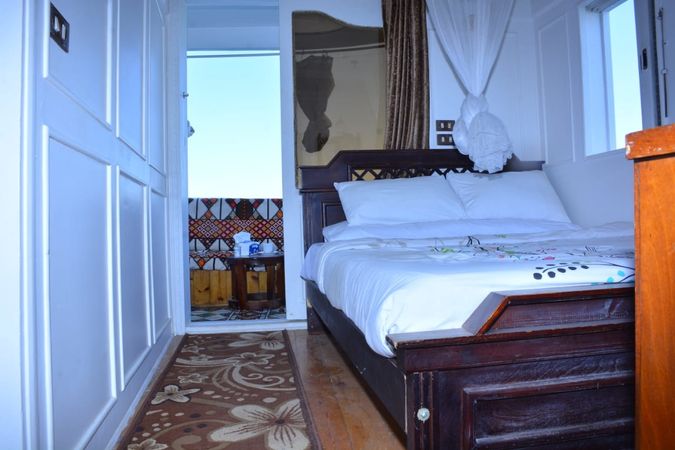 Custom Built Dahabiya | Luxor Sailing Dahabiya