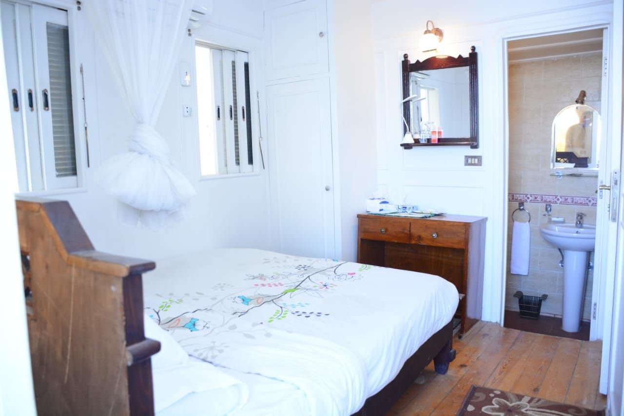 Custom Built Dahabiya | Luxor Sailing Dahabiya