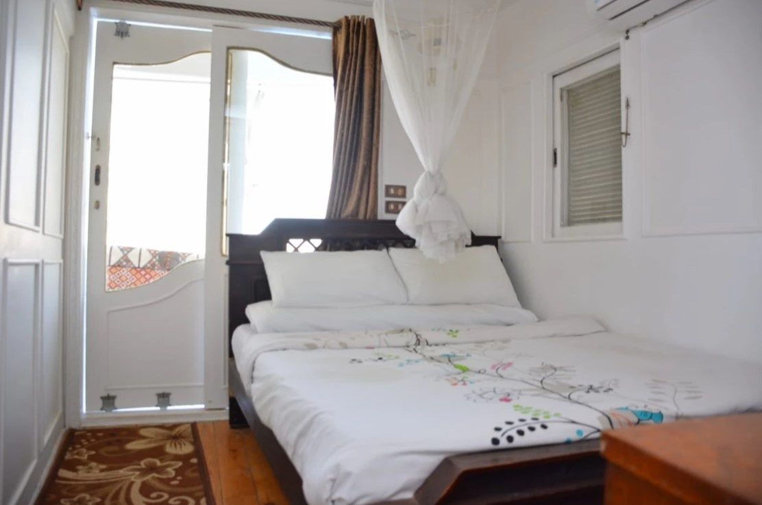 Custom Built Dahabiya | Luxor Sailing Dahabiya