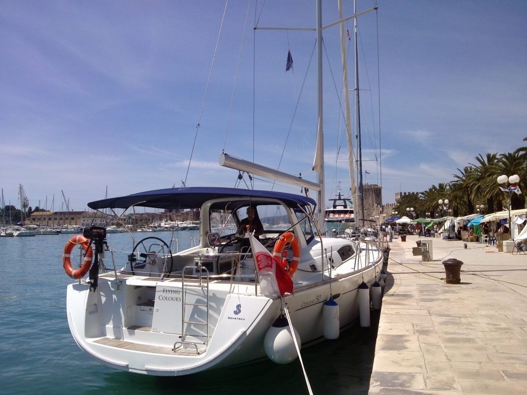 Beneteau Oceanis 50 | Flying Colours