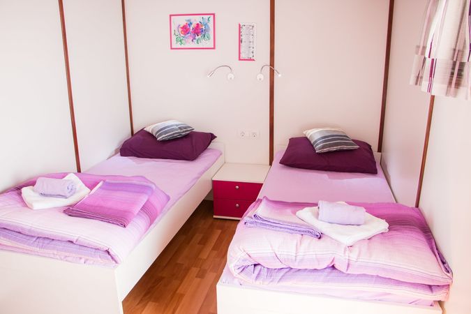 Custom Built 122 | Amalia