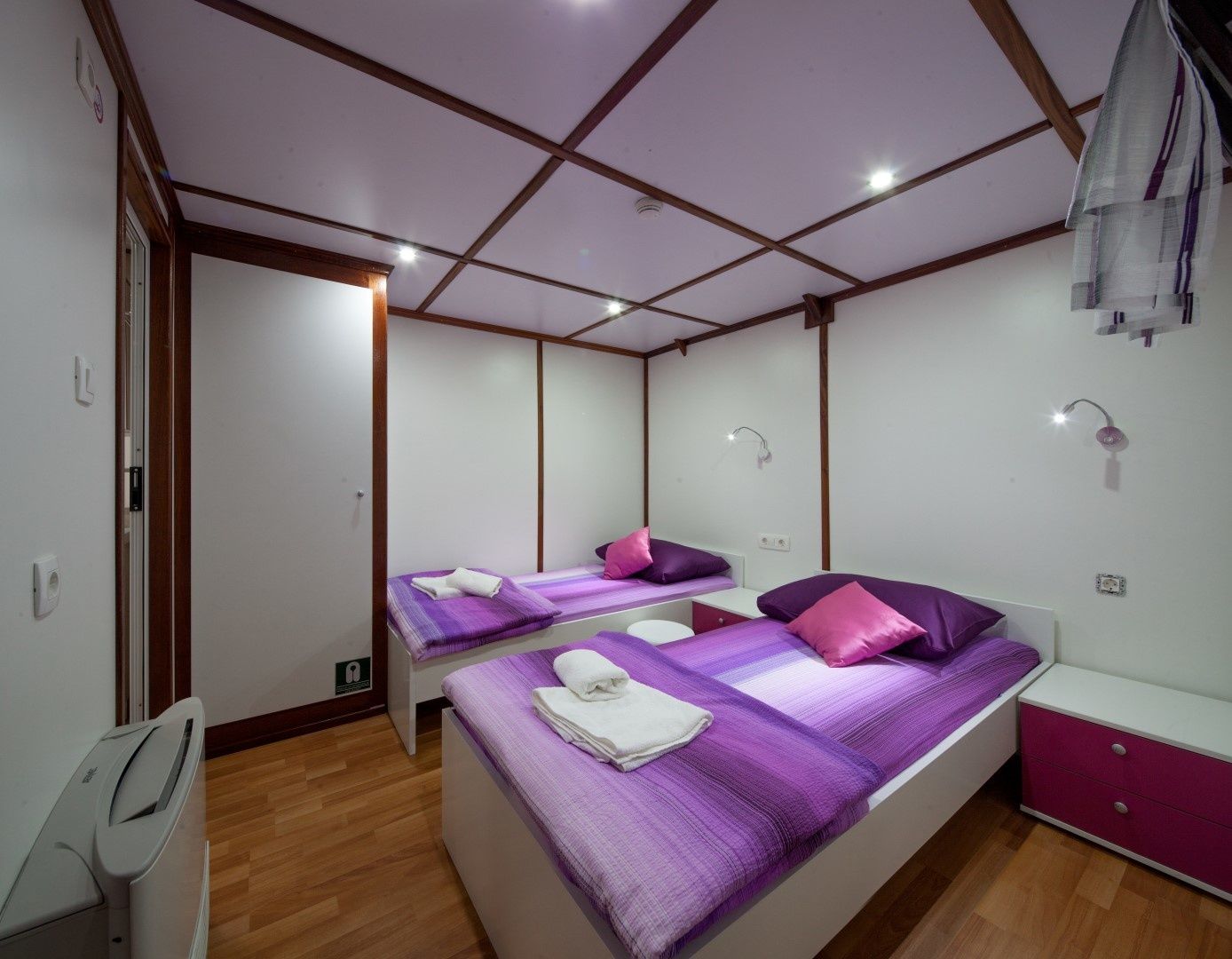 Custom Built 122 | Amalia