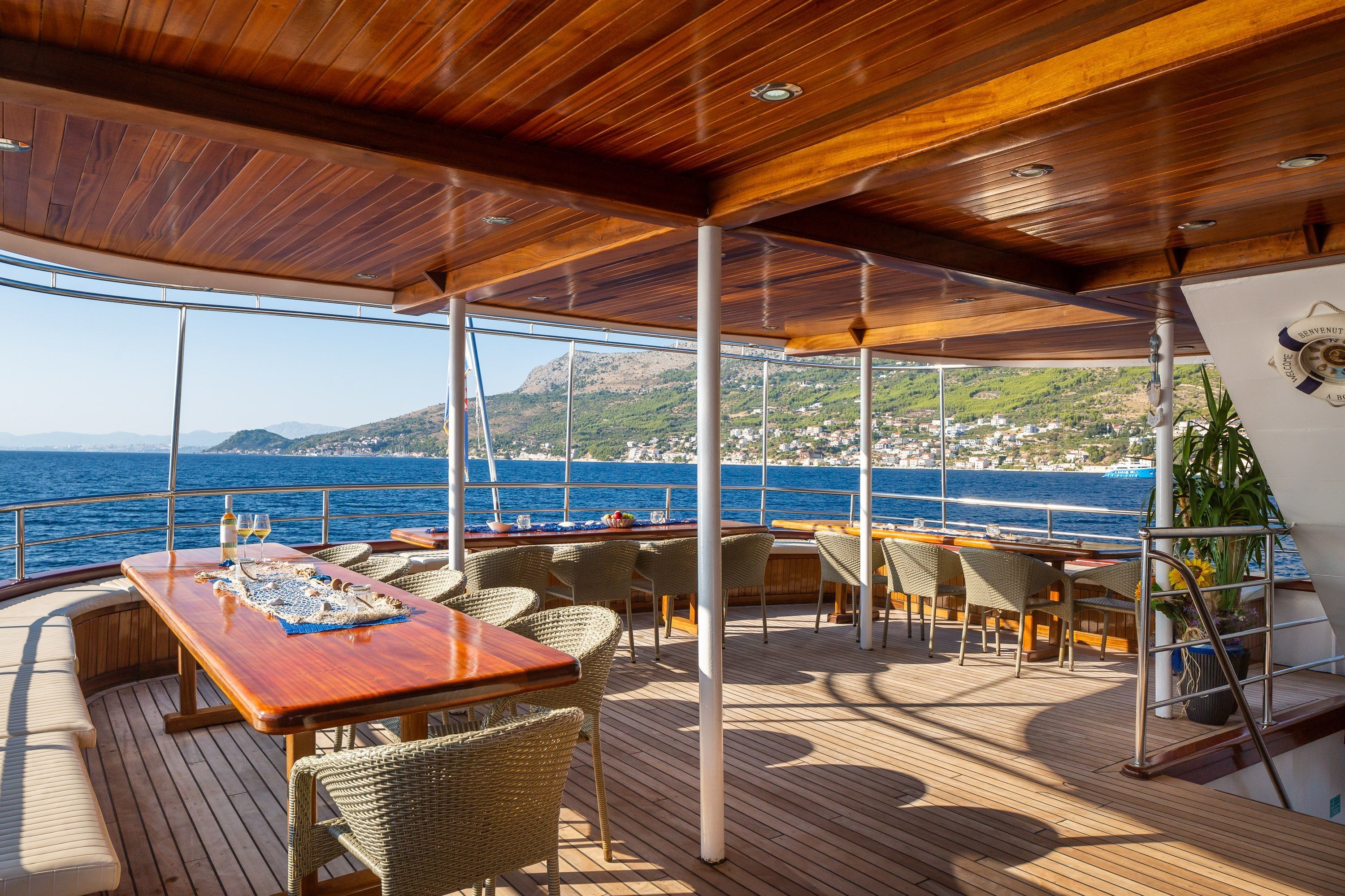 Custom Built 122 | Amalia