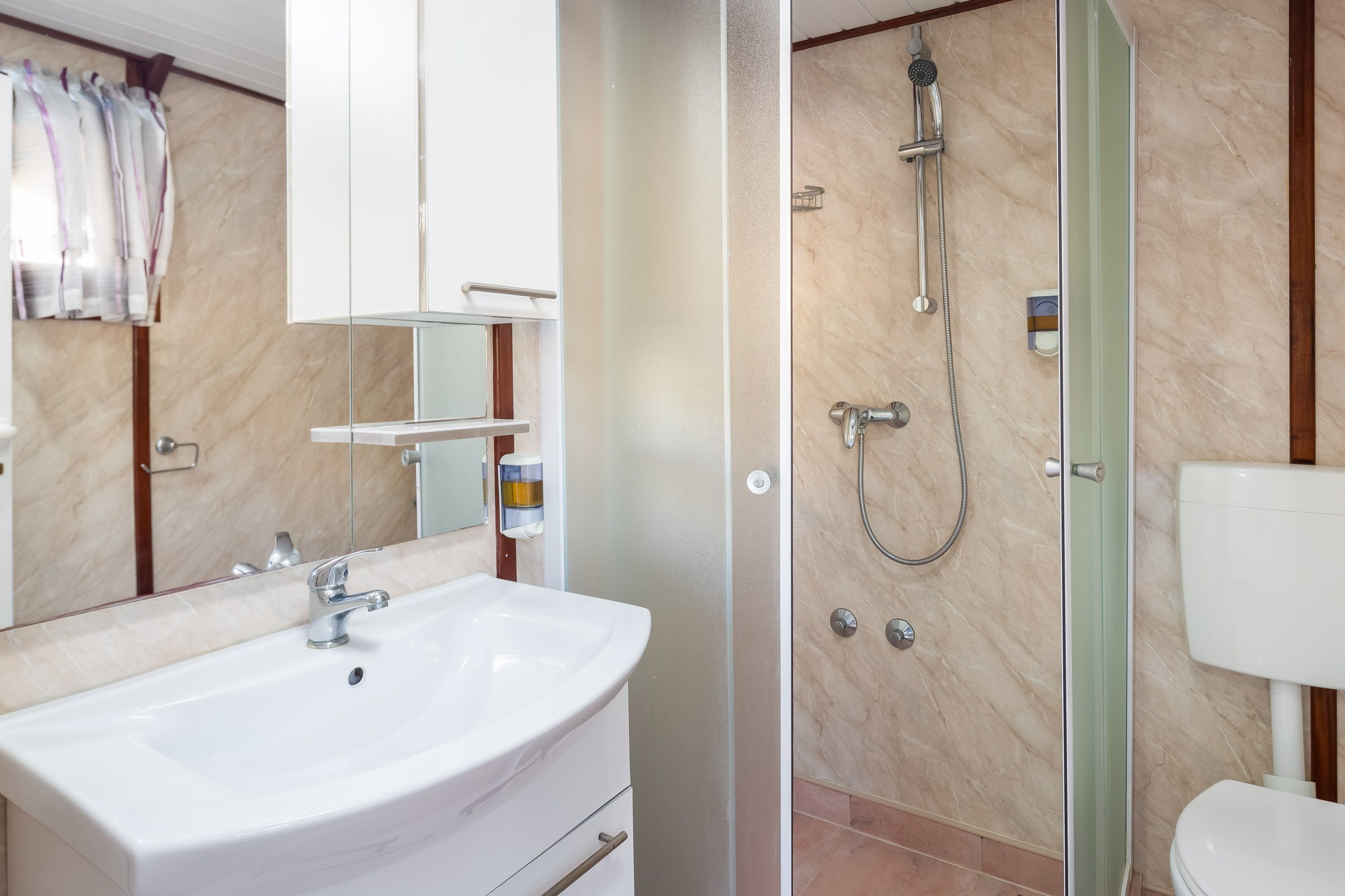 Custom Built 122 | Amalia