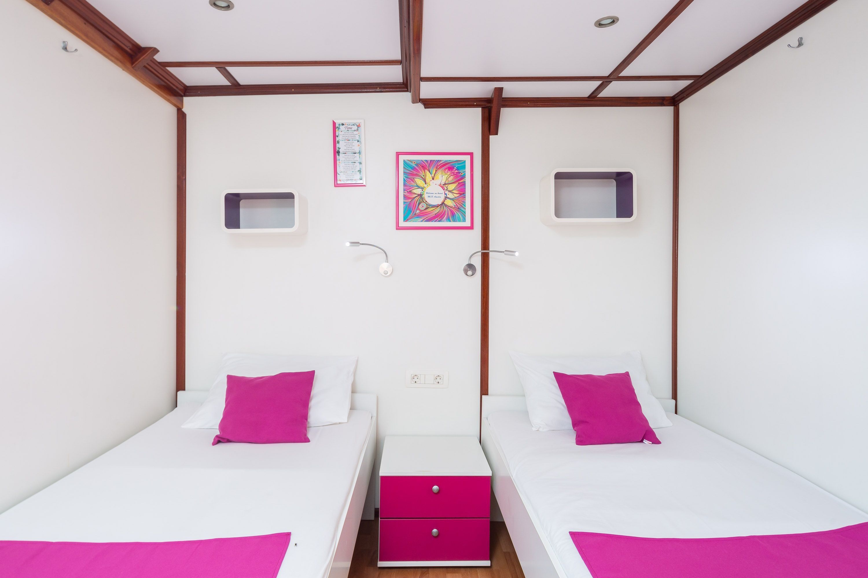 Custom Built 122 | Amalia