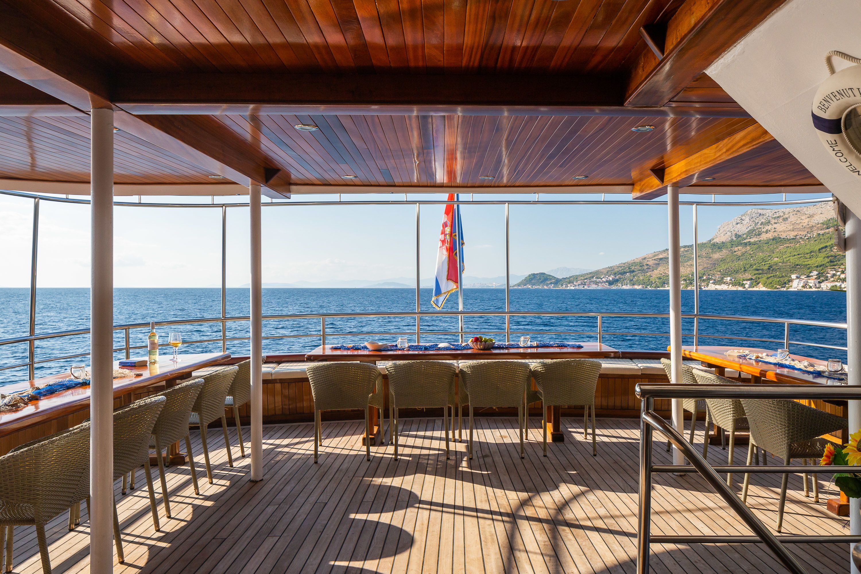 Custom Built 122 | Amalia