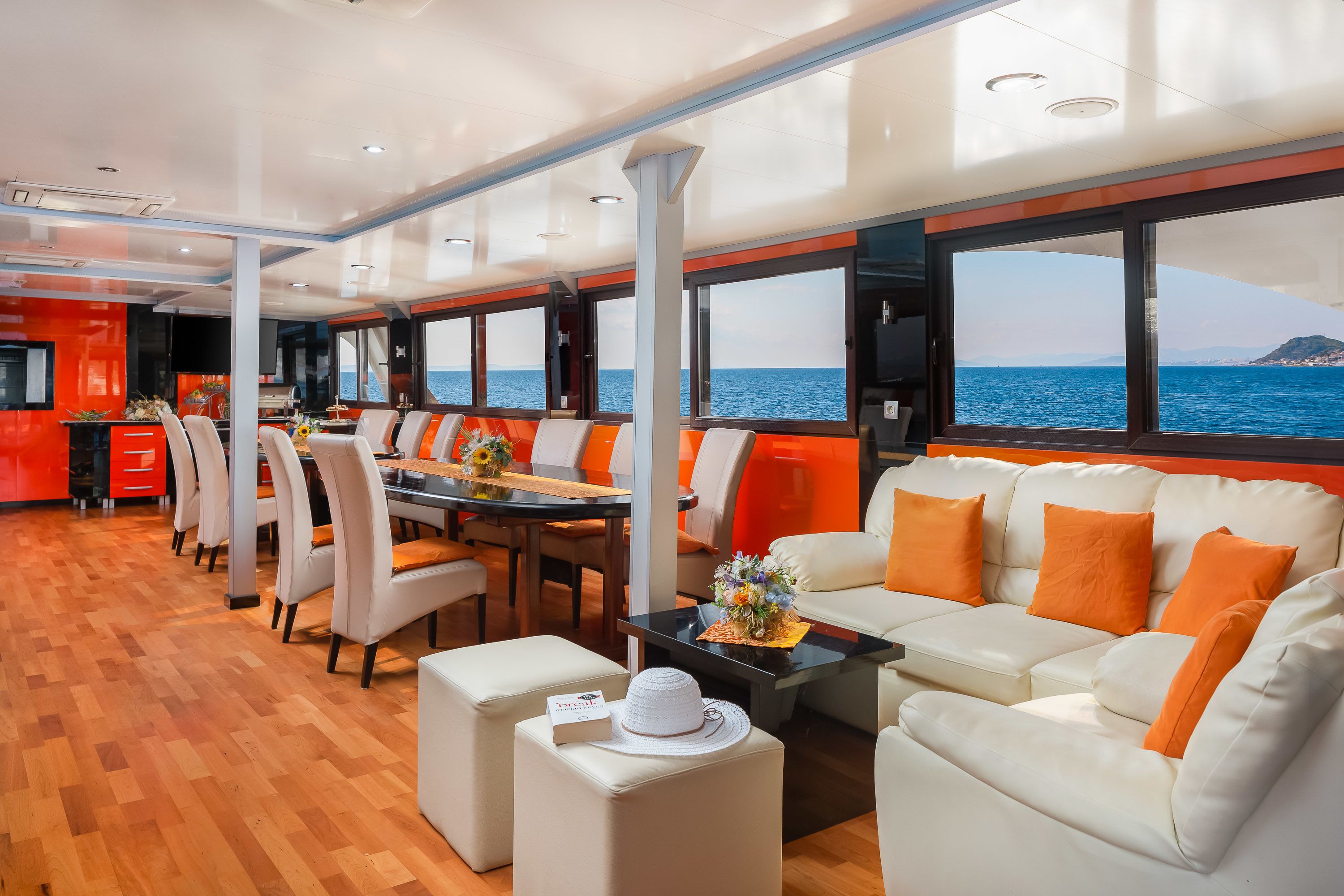 Custom Built 122 | Amalia