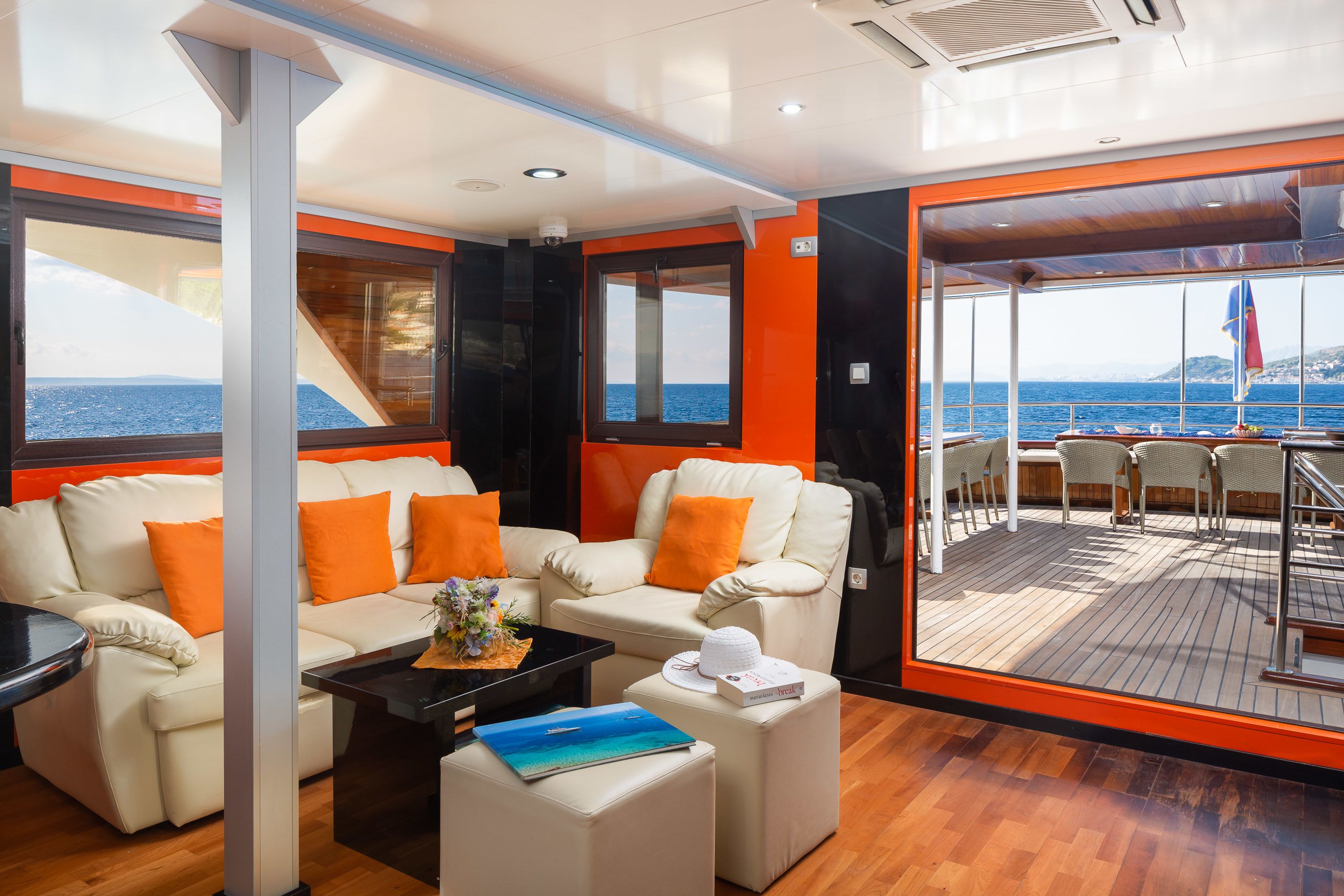 Custom Built 122 | Amalia