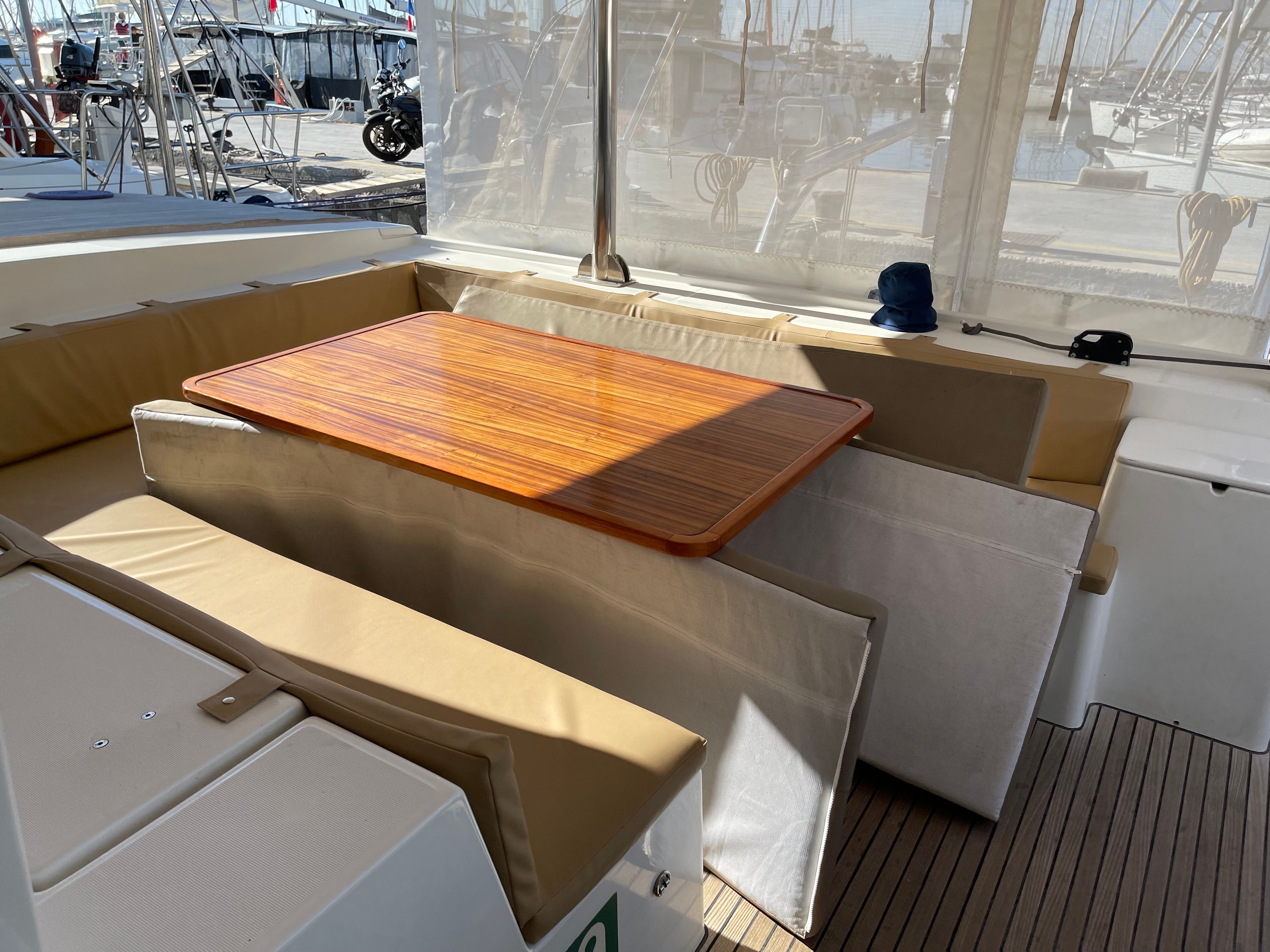 Lagoon 500 | Mystique 2