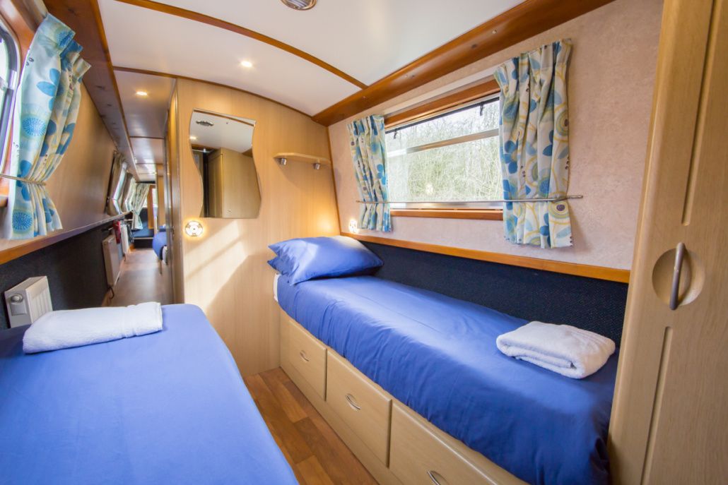 Princess Narrow Boat 4 | Chirk 3