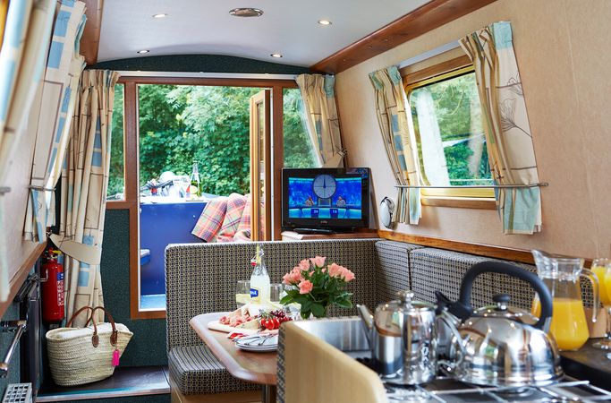 Princess Narrow Boat 4 | Napton 3