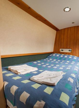 Princess Narrow Boat 4 | Napton 3