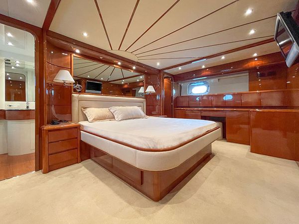 Falcon 86 | Estia Poseidon