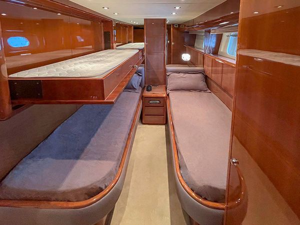 Falcon 86 | Estia Poseidon