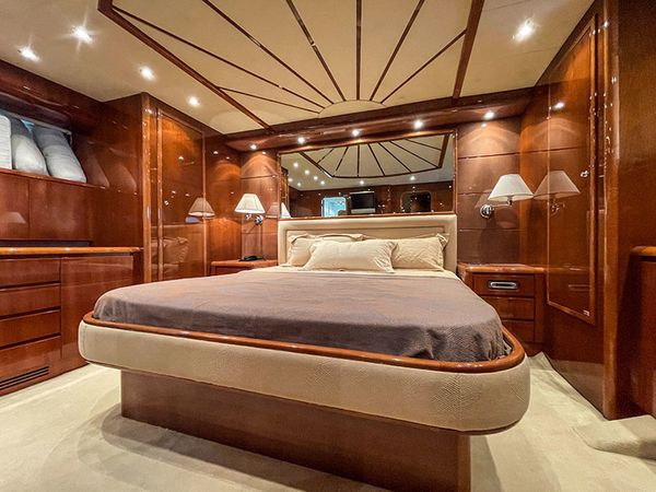 Falcon 86 | Estia Poseidon