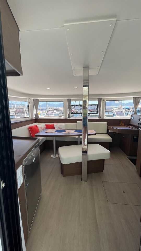 Lagoon 42 | Liquid Asset