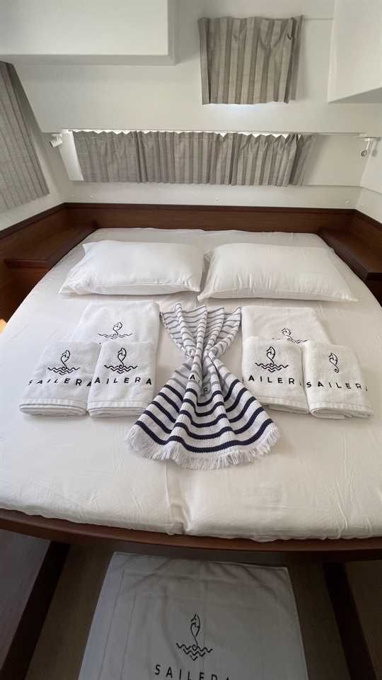 Lagoon 42 | Liquid Asset