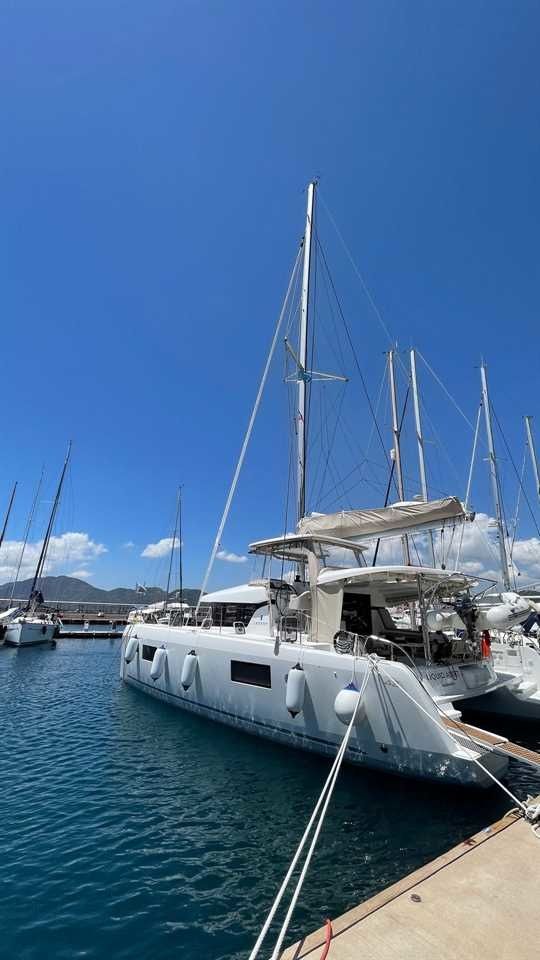 Lagoon 42 | Liquid Asset