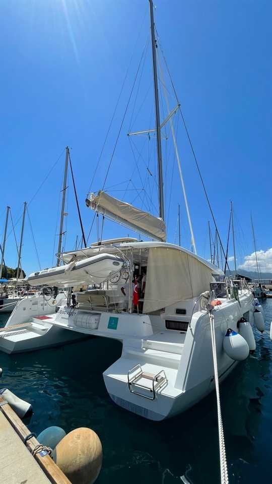 Lagoon 42 | Liquid Asset