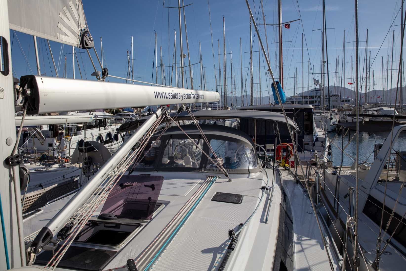 Bavaria Cruiser 46 | Trinity