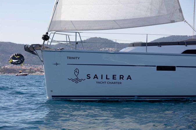 Bavaria Cruiser 46 | Trinity
