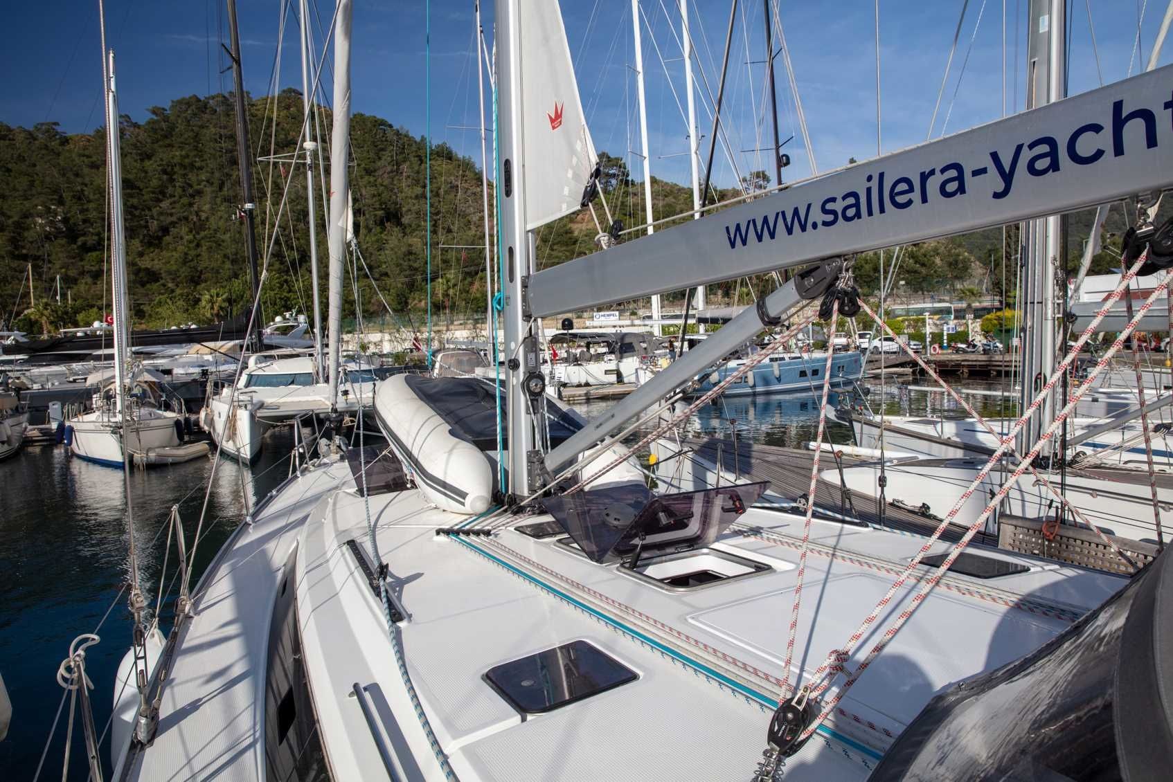 Bavaria Cruiser 46 | Trinity