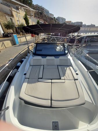 Jeanneau Cap Camarat 9.0 CC | Menorcamar 10