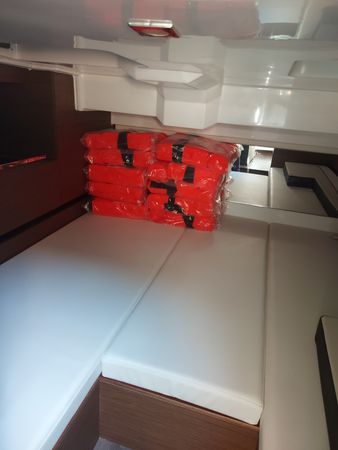 Jeanneau Cap Camarat 9.0 CC | Menorcamar 10