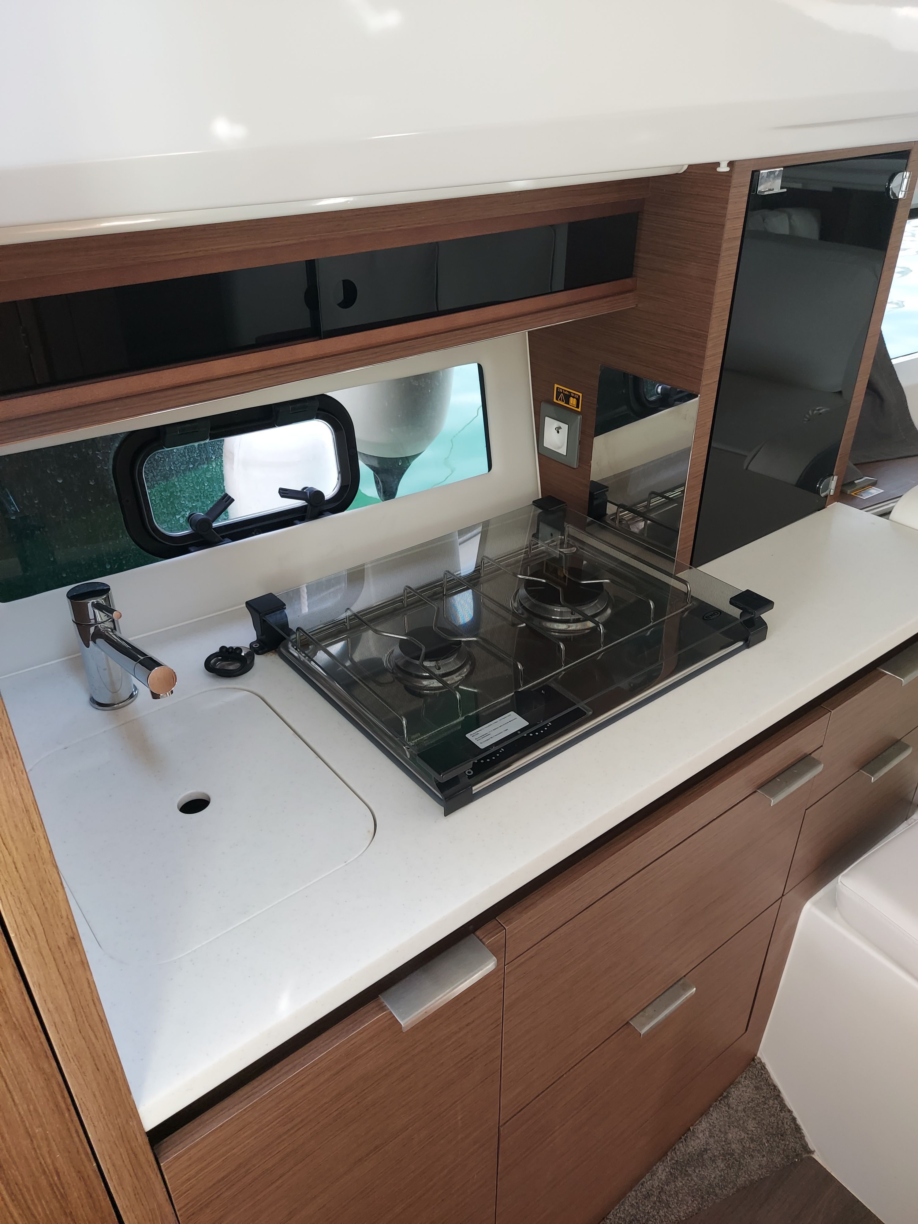 Jeanneau Cap Camarat 9.0 CC | Menorcamar 10