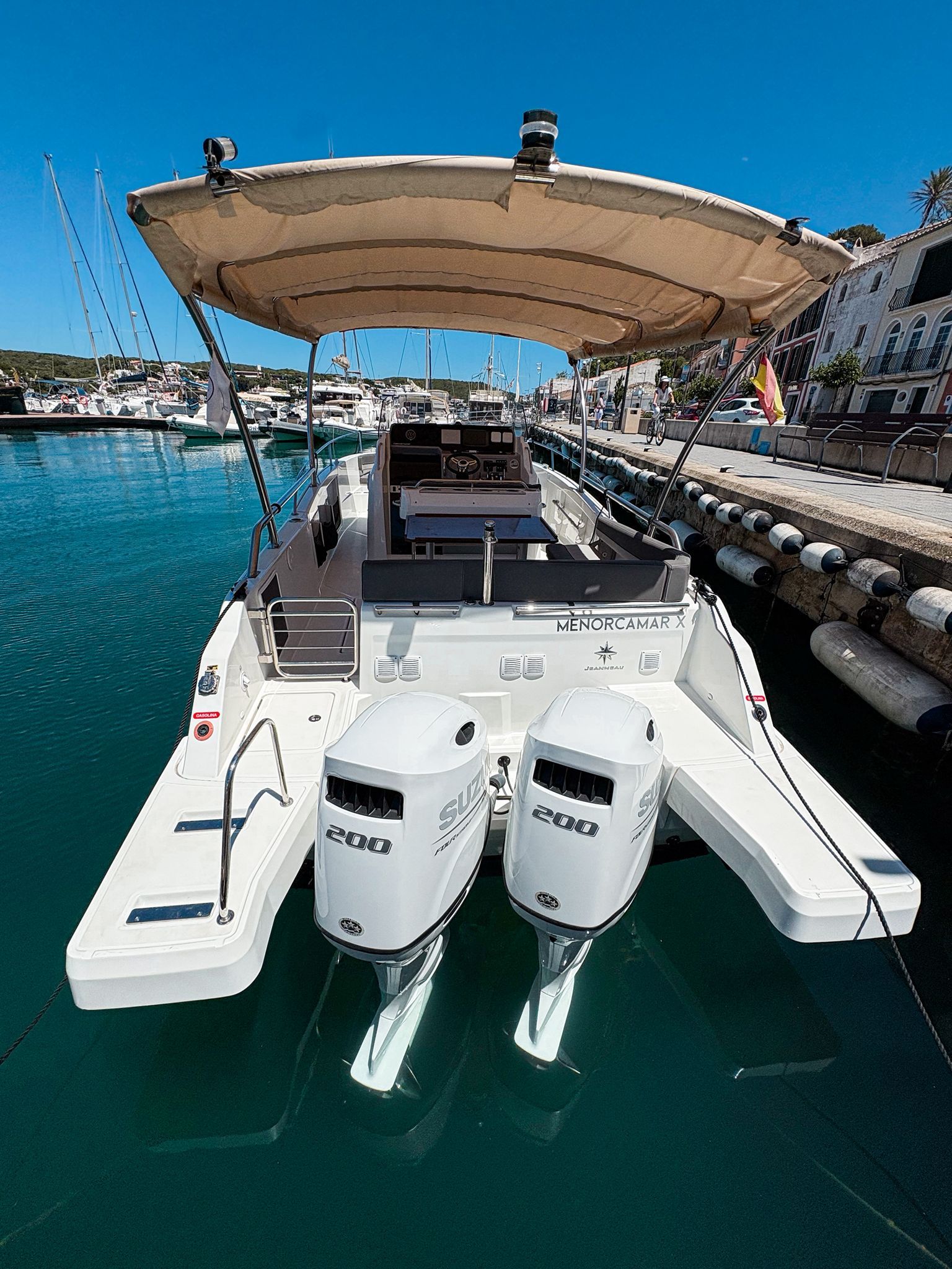 Jeanneau Cap Camarat 9.0 CC | Menorcamar 10