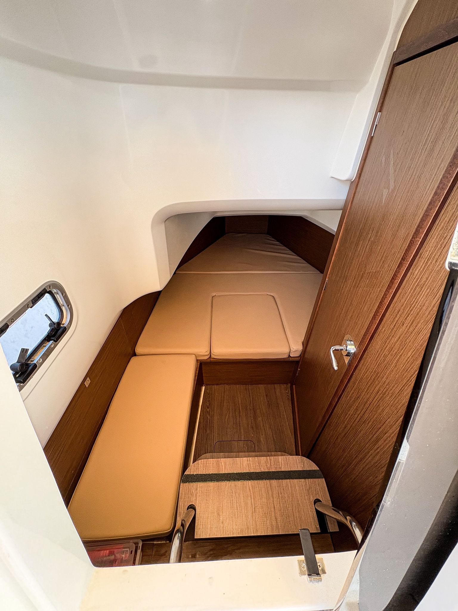 Jeanneau Cap Camarat 9.0 CC | Menorcamar 10